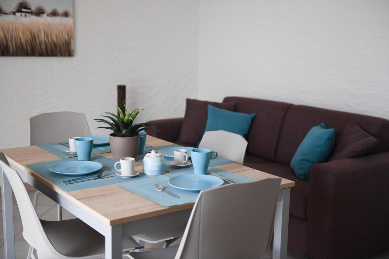 Blue Apartment - A Due Passi Dal Lago, Parcheggio Privato Lazise Exterior foto