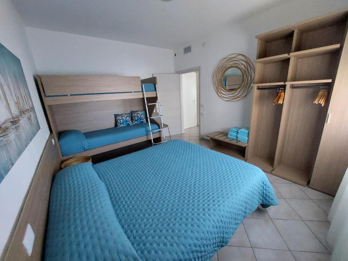 Blue Apartment - A Due Passi Dal Lago, Parcheggio Privato Lazise Exterior foto